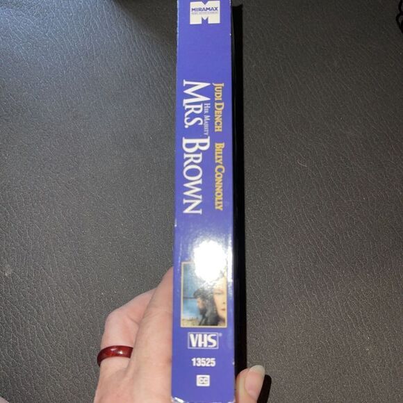 Mrs. Brown (VHS, 1998) Judi Drench Billy Connolly - Picture 3 of 7